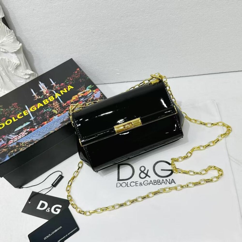 Leopard Luxe Shoulder Bag (2)