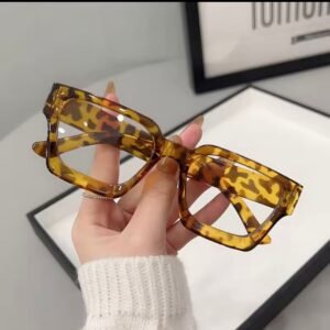 Square Light-Blocking Reading Glasses – Anti-Blue Light Eyewear (6)