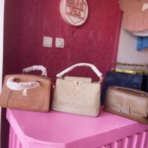 image_picker_A8BCF086-D792-482B-AB41-ECB0516DE34E-559-0000001A7A740B9A