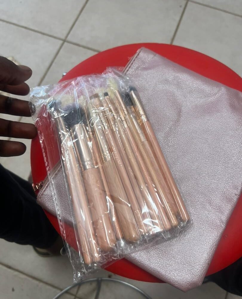 makeup brushes